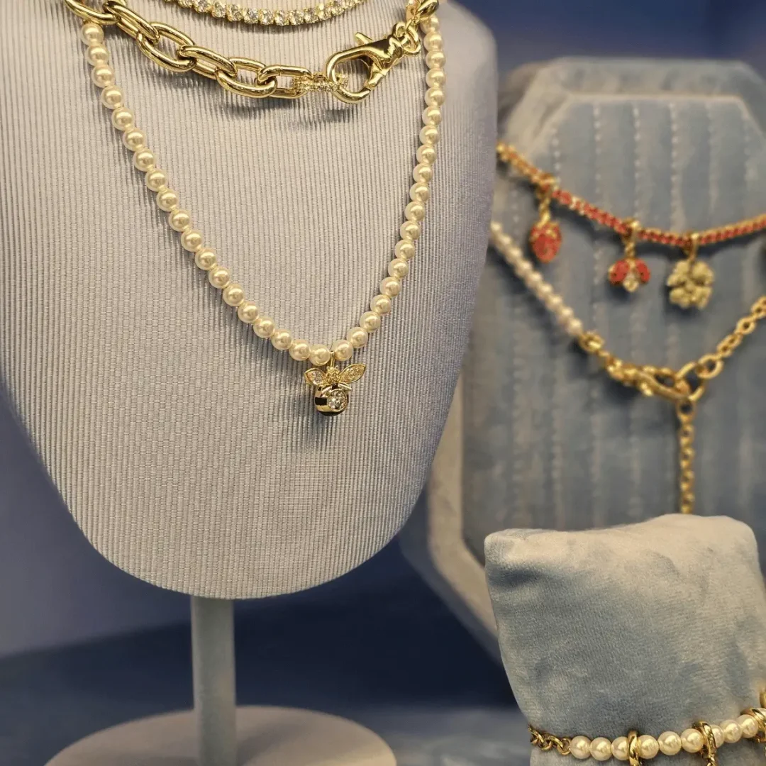 Designer Jewelry Buyers (5)